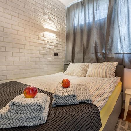 Apartment Strict Warsaw Center - Metro,Free Parking Eksteriør billede