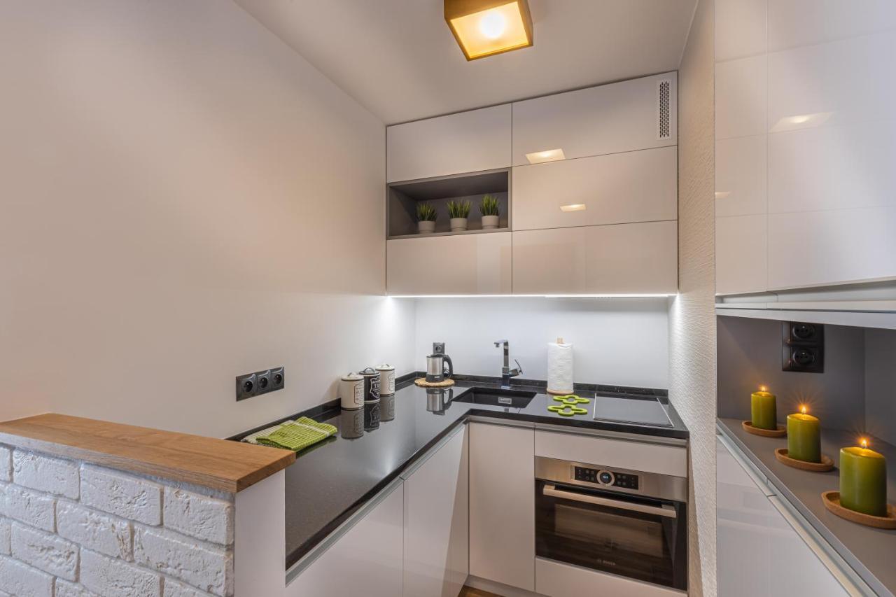 Apartment Strict Warsaw Center - Metro,Free Parking Eksteriør billede