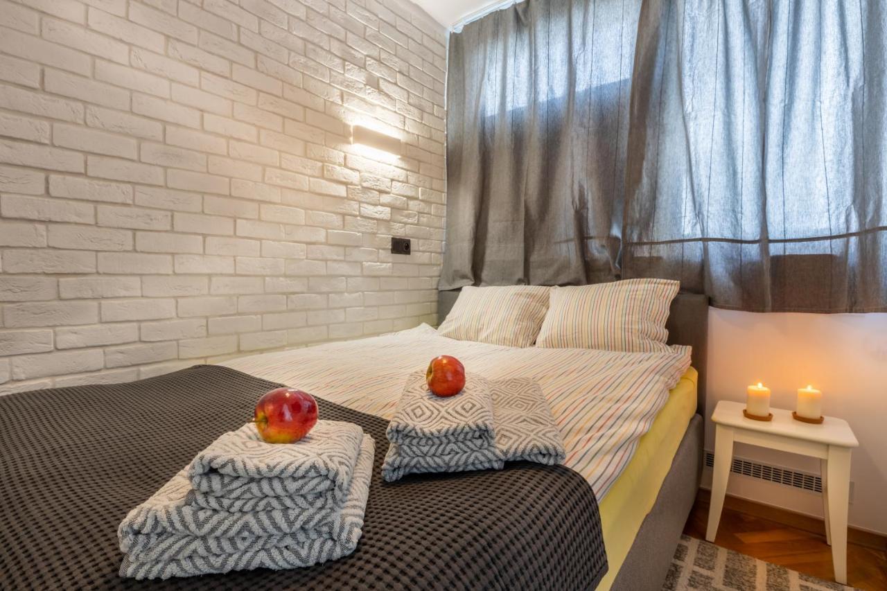 Apartment Strict Warsaw Center - Metro,Free Parking Eksteriør billede